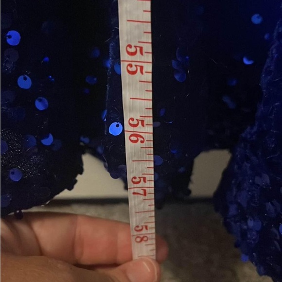 Gorgeous prom dress - Picture 8 of 9